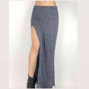 Brandy Melville floral maxi skirt, one size fits all, good condition